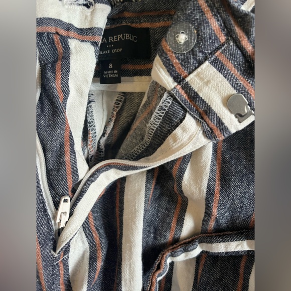 Striped Wide-Leg Pants - Picture 5 of 5